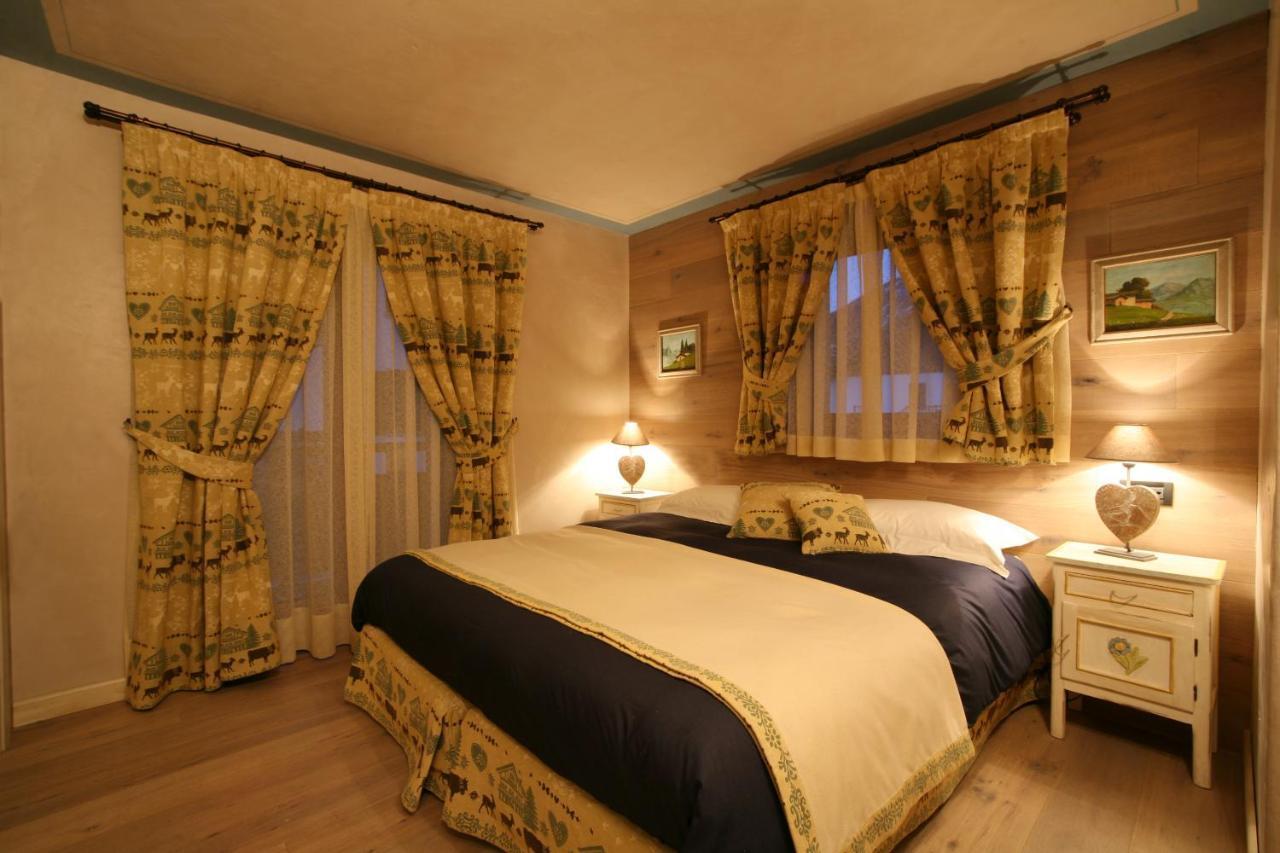 Hotel Letterario Locanda Collomb La Thuile Habitación foto